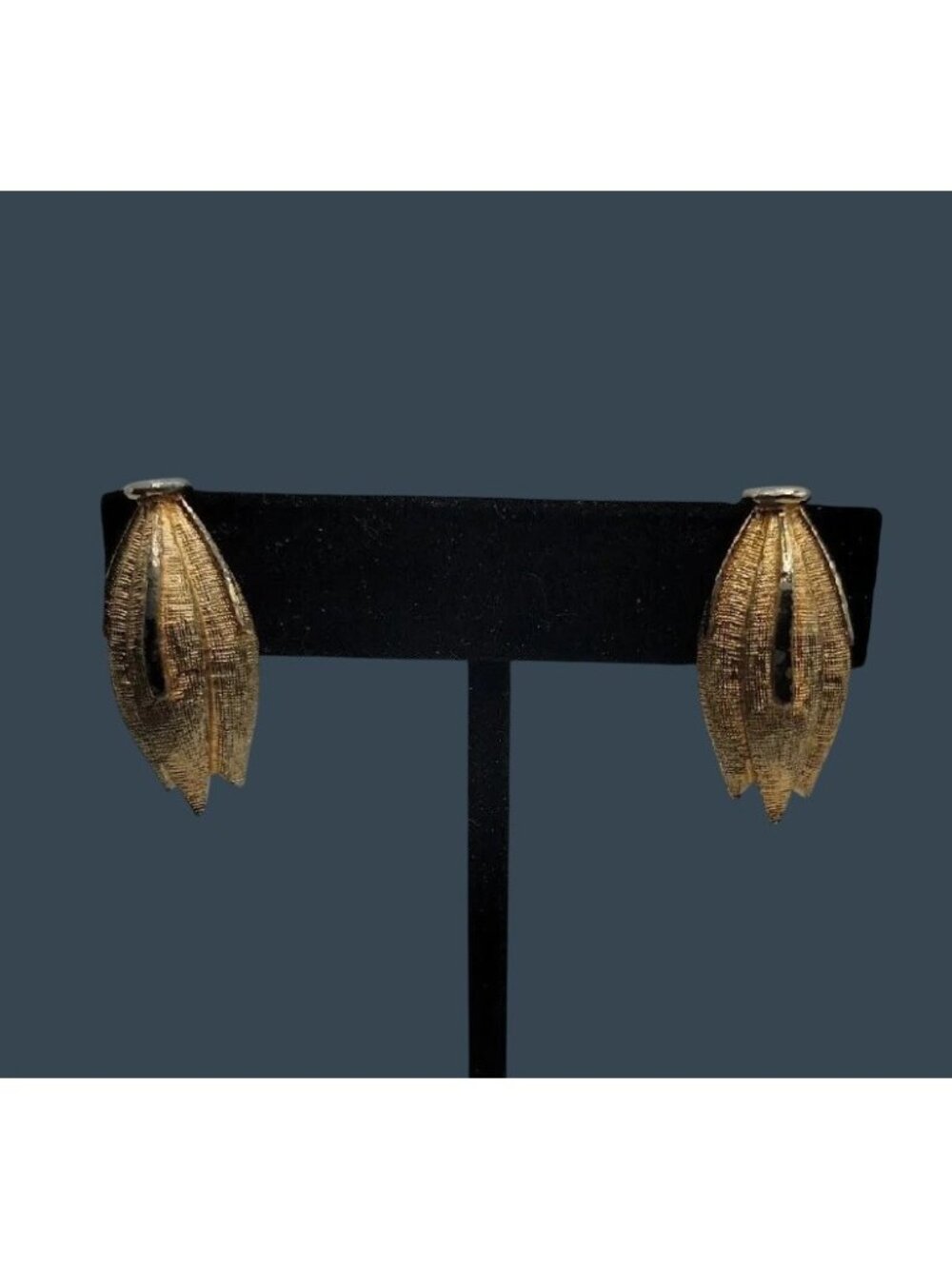 Vintage Coro Clip-On Earrings Small Textured Gold Tone Tulips Polished Accents